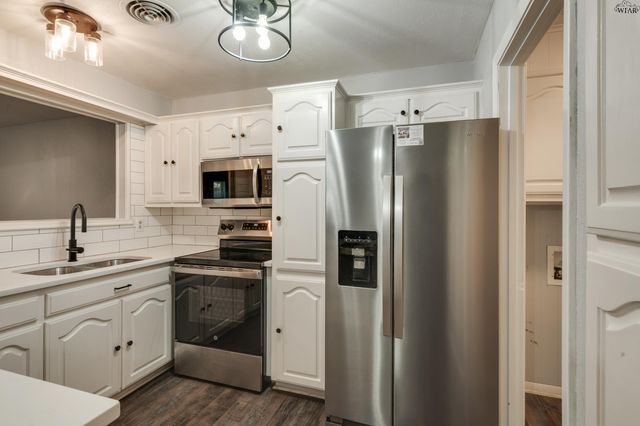 3510 KENT LANE, Wichita Falls, TX 76308