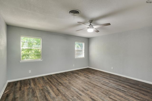 3510 KENT LANE, Wichita Falls, TX 76308