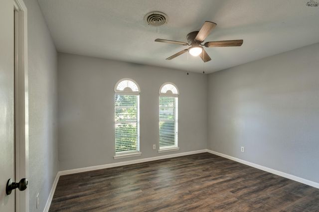 3510 KENT LANE, Wichita Falls, TX 76308
