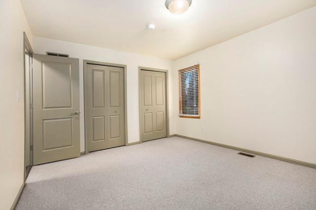 548 Park Place, Saline City, MI 48176