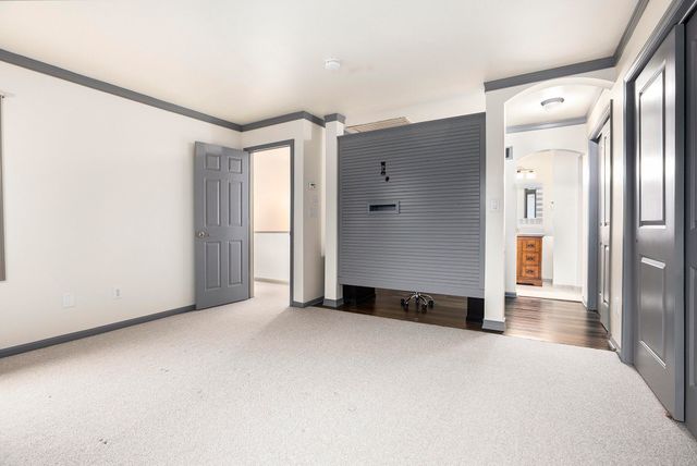548 Park Place, Saline City, MI 48176