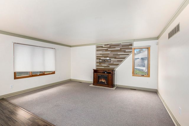 548 Park Place, Saline City, MI 48176