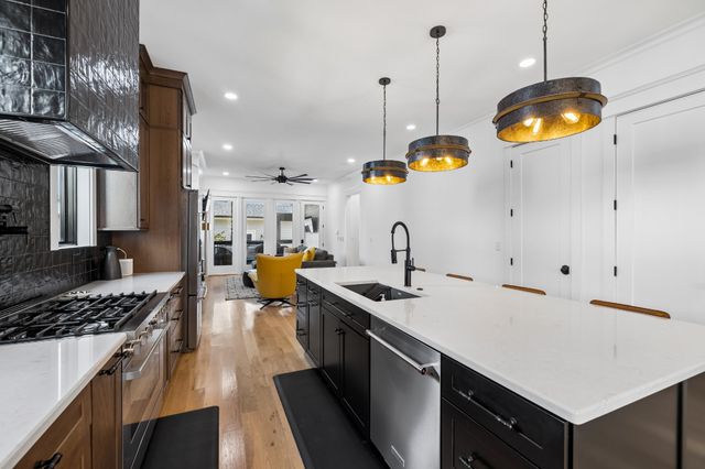 1012 Lawrence Ave, Nashville, TN 37204