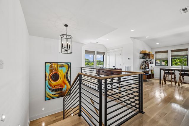 1012 Lawrence Ave, Nashville, TN 37204