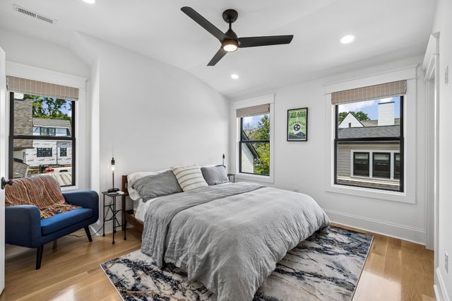 1012 Lawrence Ave, Nashville, TN 37204