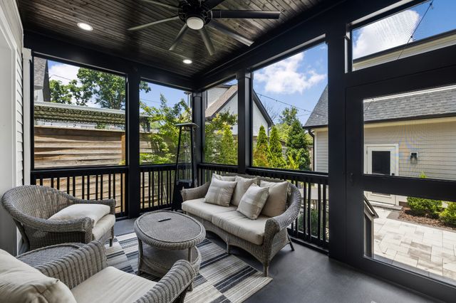 1012 Lawrence Ave, Nashville, TN 37204