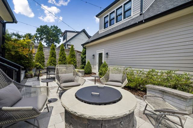 1012 Lawrence Ave, Nashville, TN 37204