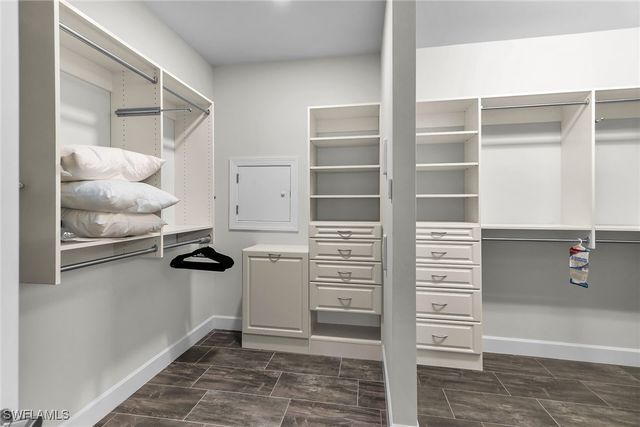 7072 Live Oak DR, Naples, FL 34114