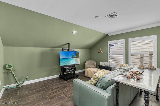 7072 Live Oak DR, Naples, FL 34114