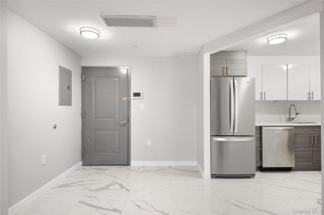 7009 45th Avenue 3D, Woodside, NY 11377