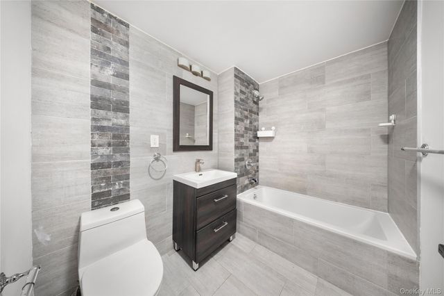 7009 45th Avenue 3D, Woodside, NY 11377