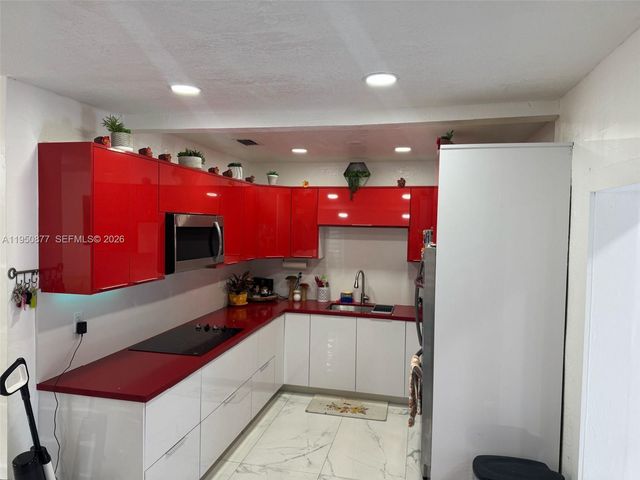 3480 E 9th Ct, Hialeah, FL 33013