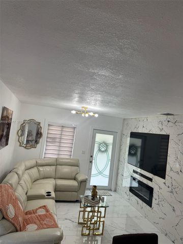 3480 E 9th Ct, Hialeah, FL 33013