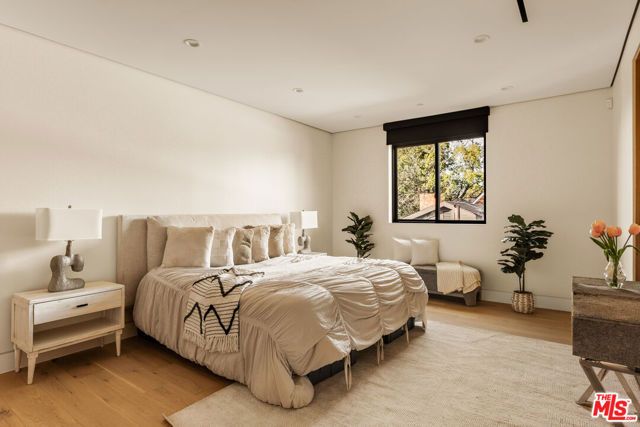 4528 Matilija Avenue, Sherman Oaks, CA 91423