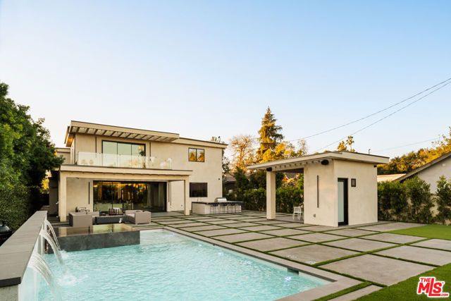 4528 Matilija Avenue, Sherman Oaks, CA 91423