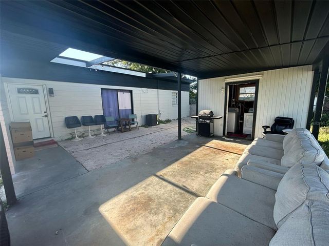 7615 LAVENDER LANE, Tampa, FL 33619