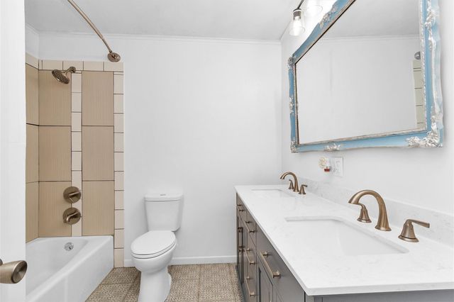 1314 Hooks Street, Crockett, TX 75835