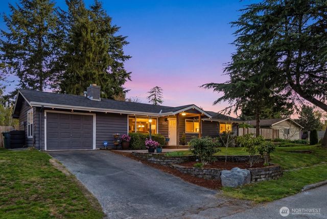 8554 NE 137th Pl, Kirkland, WA 98034