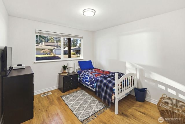 8554 NE 137th Pl, Kirkland, WA 98034