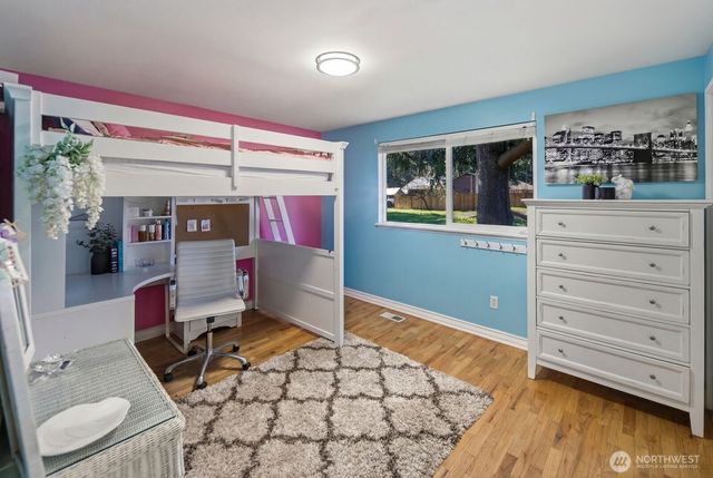 8554 NE 137th Pl, Kirkland, WA 98034