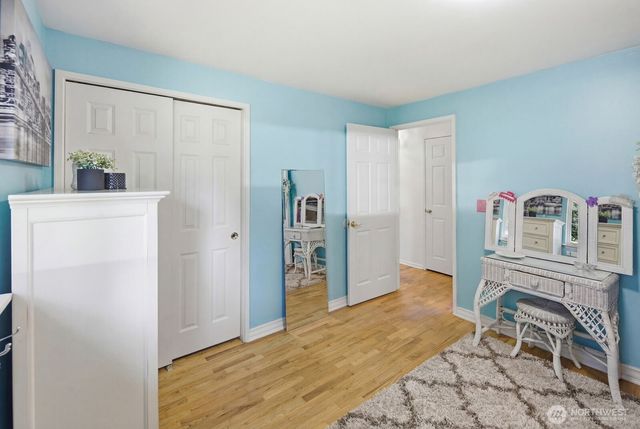 8554 NE 137th Pl, Kirkland, WA 98034