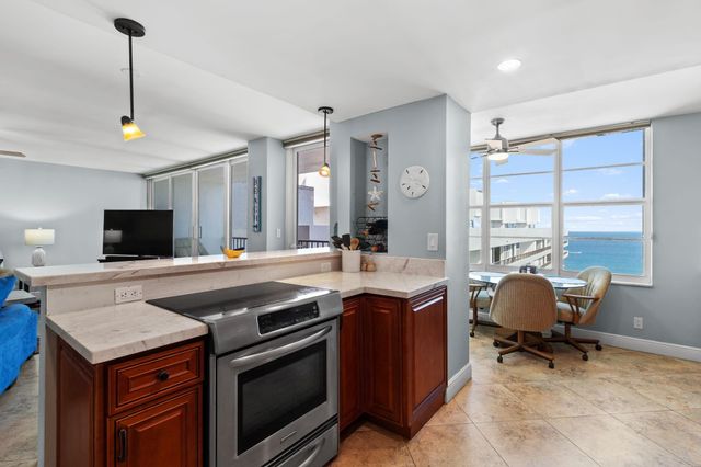 4280 Galt Ocean Drive 27D, Fort Lauderdale, FL 33308