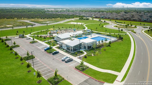 607 Fluted Shoals, Cibolo, TX 78108