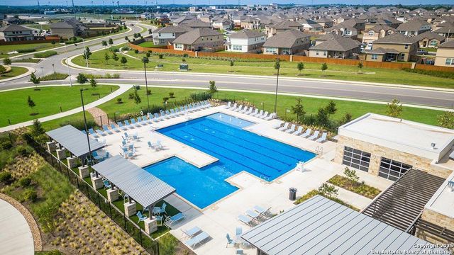 607 Fluted Shoals, Cibolo, TX 78108