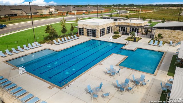 607 Fluted Shoals, Cibolo, TX 78108