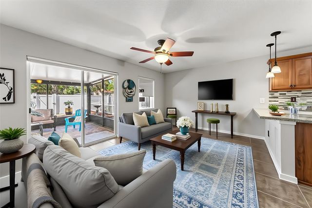 112 HURST COURT, Deland, FL 32724