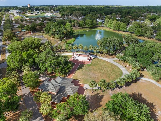 112 HURST COURT, Deland, FL 32724