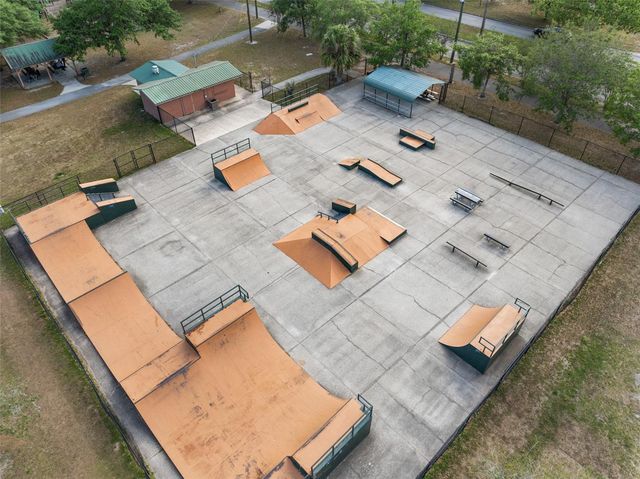 112 HURST COURT, Deland, FL 32724