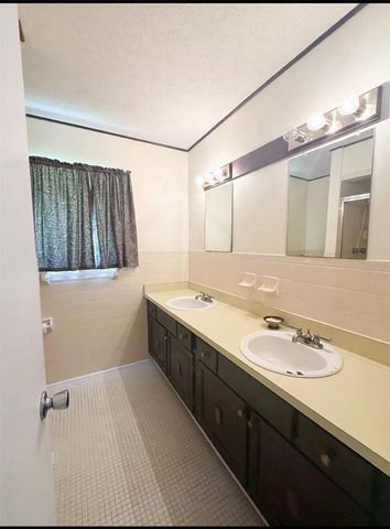 3 CROMPTON PLACE, Palm Coast, FL 32137