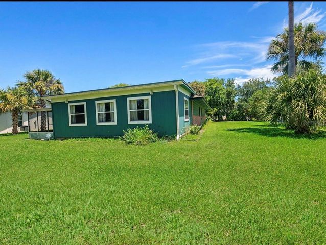 3 CROMPTON PLACE, Palm Coast, FL 32137