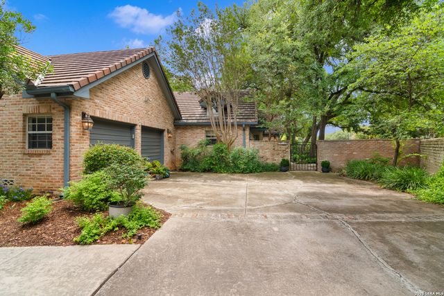 6 PLUM LN, San Antonio, TX 78218
