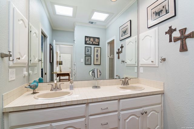 6 PLUM LN, San Antonio, TX 78218