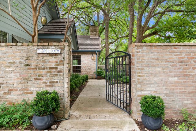 6 PLUM LN, San Antonio, TX 78218