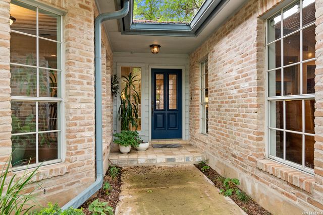 6 PLUM LN, San Antonio, TX 78218
