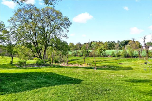 127 Rose Rd, Bullskin Twp, PA 15666