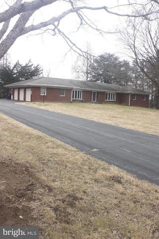 375 SCHOOLHOUSE RD, West Grove, PA 19390