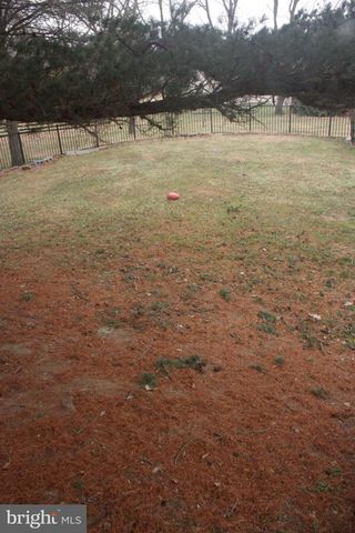 375 SCHOOLHOUSE RD, West Grove, PA 19390