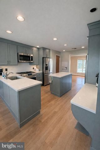 375 SCHOOLHOUSE RD, West Grove, PA 19390