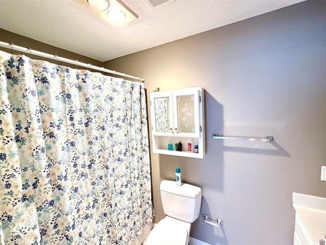 4915 W Towne Drive, Paducah, KY 42001