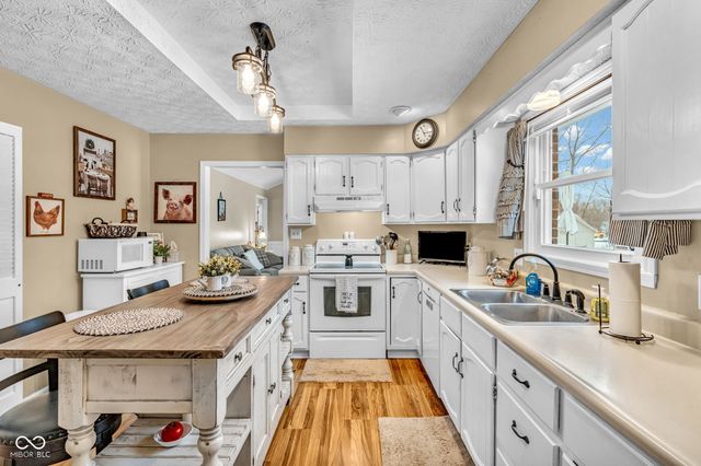 10345 Whispering Winds Street, Indianapolis, IN 46234