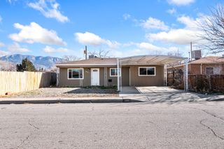 128 Espejo Street NE, Albuquerque, NM 87123