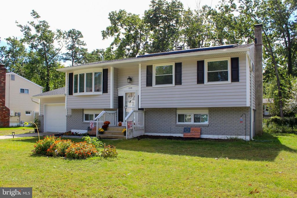 210 MONTANA TRL, BROWNS MILLS, NJ 08015 — exterior