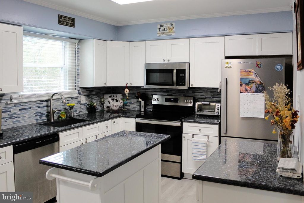 210 MONTANA TRL, BROWNS MILLS, NJ 08015 — photo 3