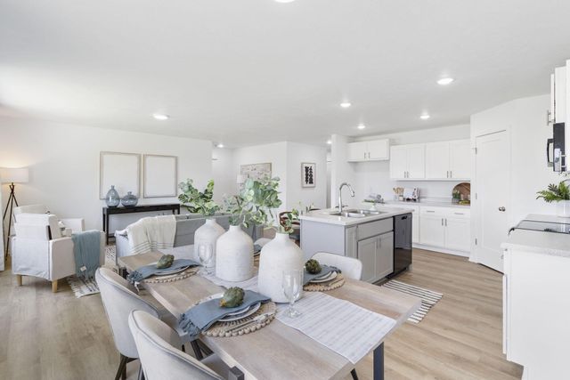 466 Baird Court, Willard, MO 65781