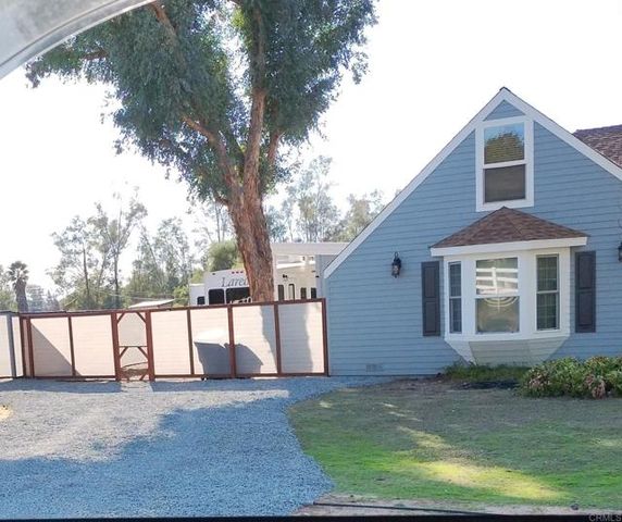 677 Hanson Lane, Ramona, CA 92065