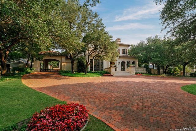 200 GENESEO RD, Terrell Hills, TX 78209